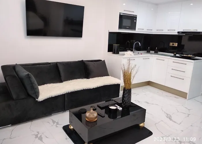 Despina\'S Palace Apt Downtown
