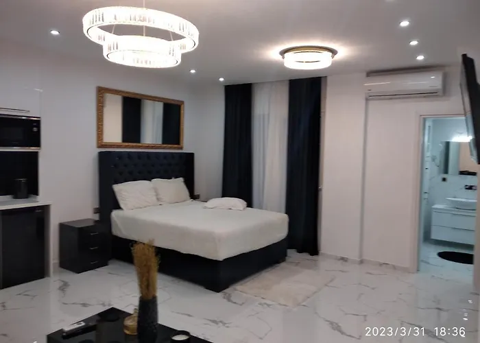 Despina\'S Palace Apt Downtown